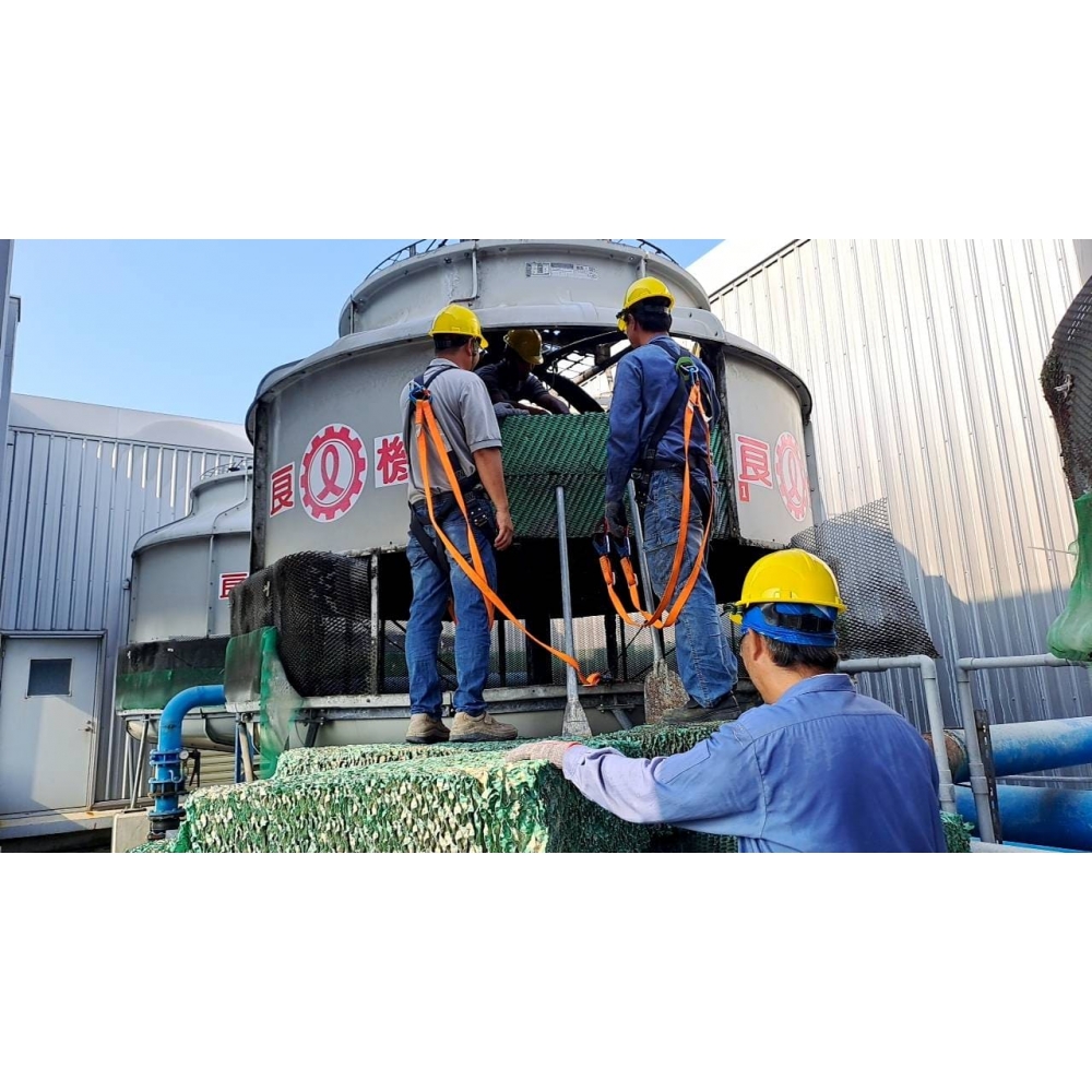 良機LBC-250RT更換散熱材 良機LBC-250RT更換散熱材